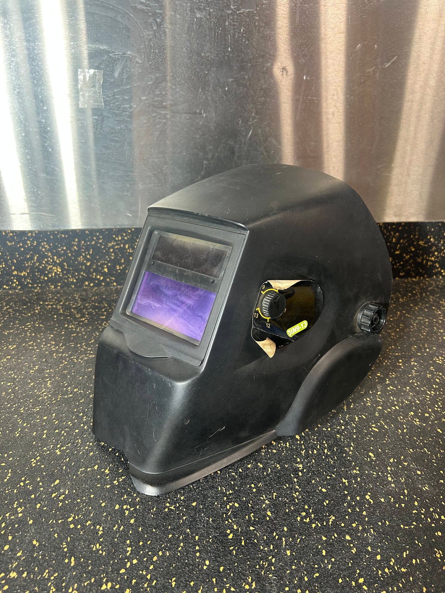 Powerfist Black Variable-Shade Auto-Darkening Welding Helmet (AHV-102, DIN 9-13)