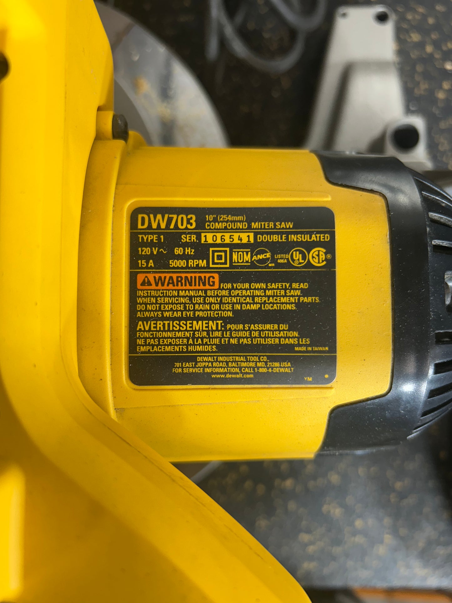 DEWALT DW703 10” Compound Miter Saw (120V Corded 15-Amp) – COMES WITH 3 BLADES