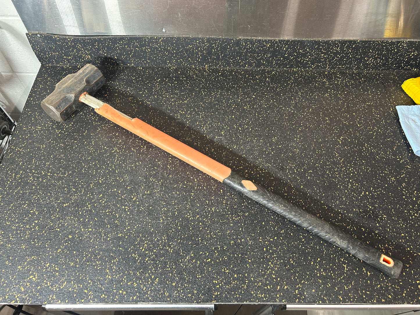 Garant 10 lb Double-Faced Sledgehammer with High-Visibility Fibreglass Handle – 35” Total Length