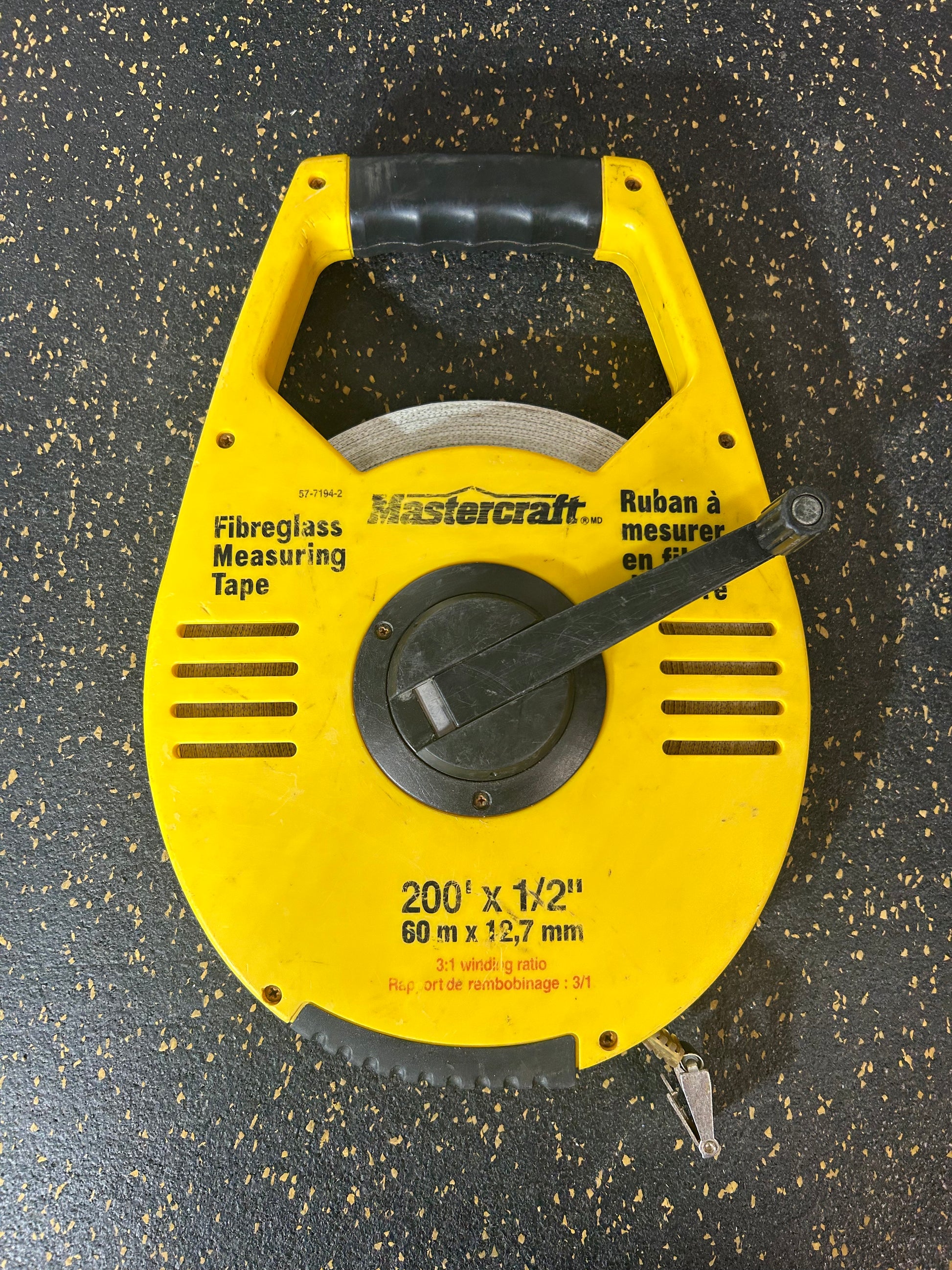 Mastercraft Fibreglass Measuring Tape (200 ft x 1/2", 3:1 Winding Ratio) – DURABLE 