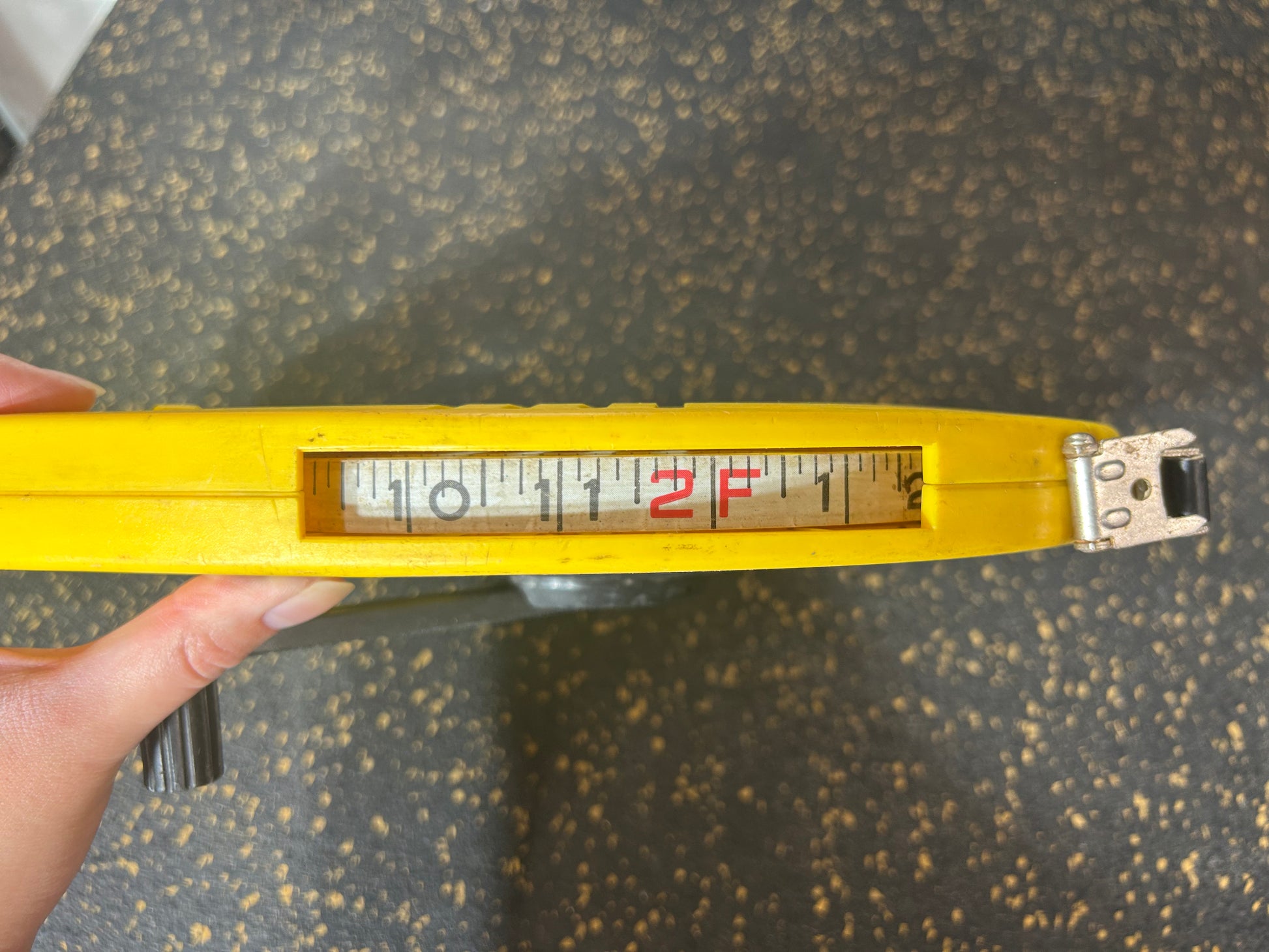 Mastercraft Fibreglass Measuring Tape (200 ft x 1/2", 3:1 Winding Ratio) – DURABLE 