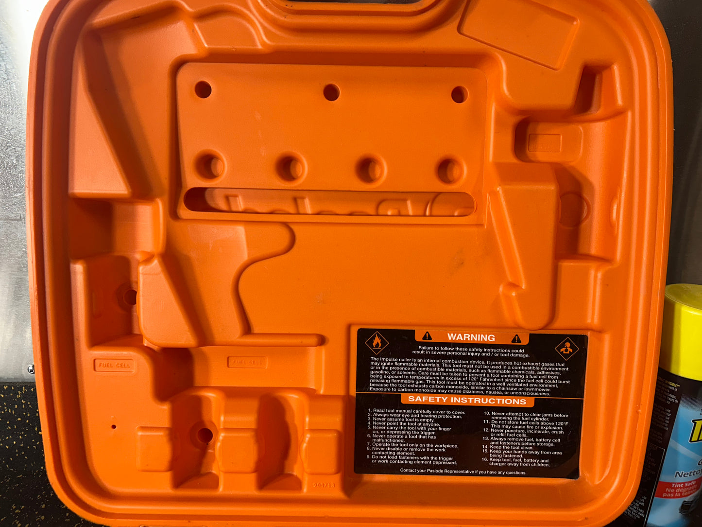 Paslode IM200F18 Cordless 18-Gauge Finish Nailer (comes with hard carrying case & hex key!)