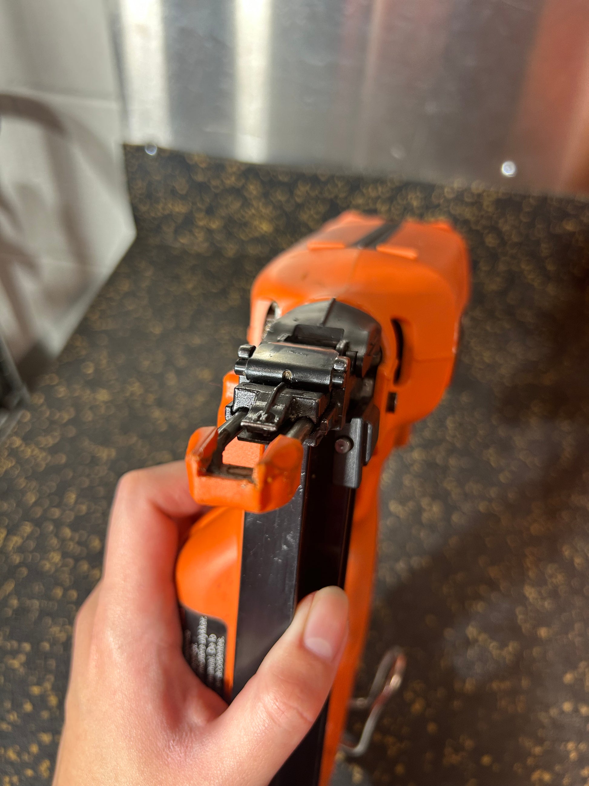 Paslode IM200F18 Cordless 18-Gauge Finish Nailer (comes with hard carrying case!)
