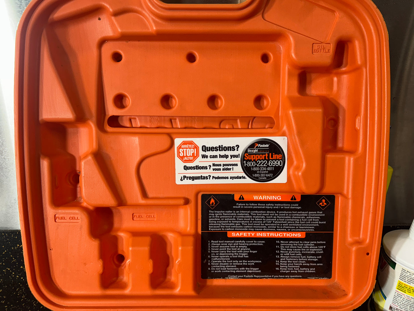 Paslode IM200F18 Cordless 18-Gauge Finish Nailer (comes with hard carrying case!)