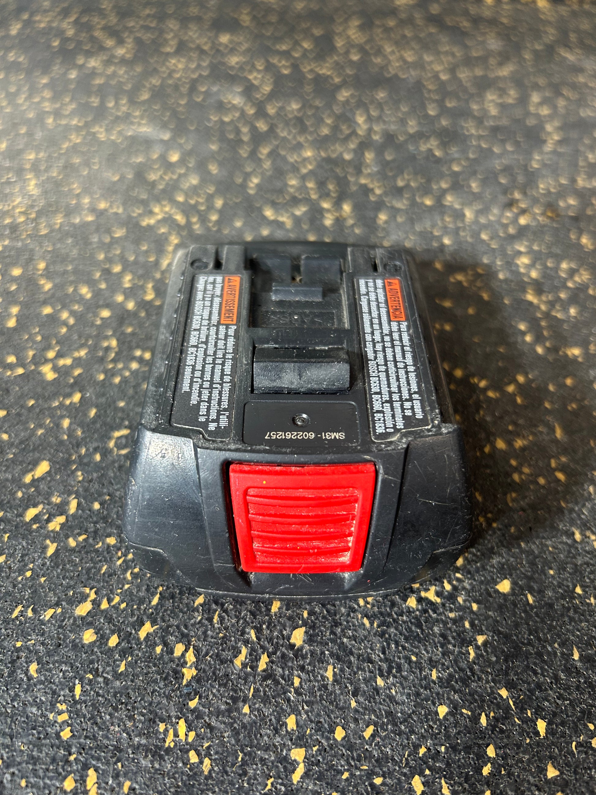 Bosch BAT611 (18V Lithium Ion 1.5Ah Battery) – POWERFUL & COMPACT 
