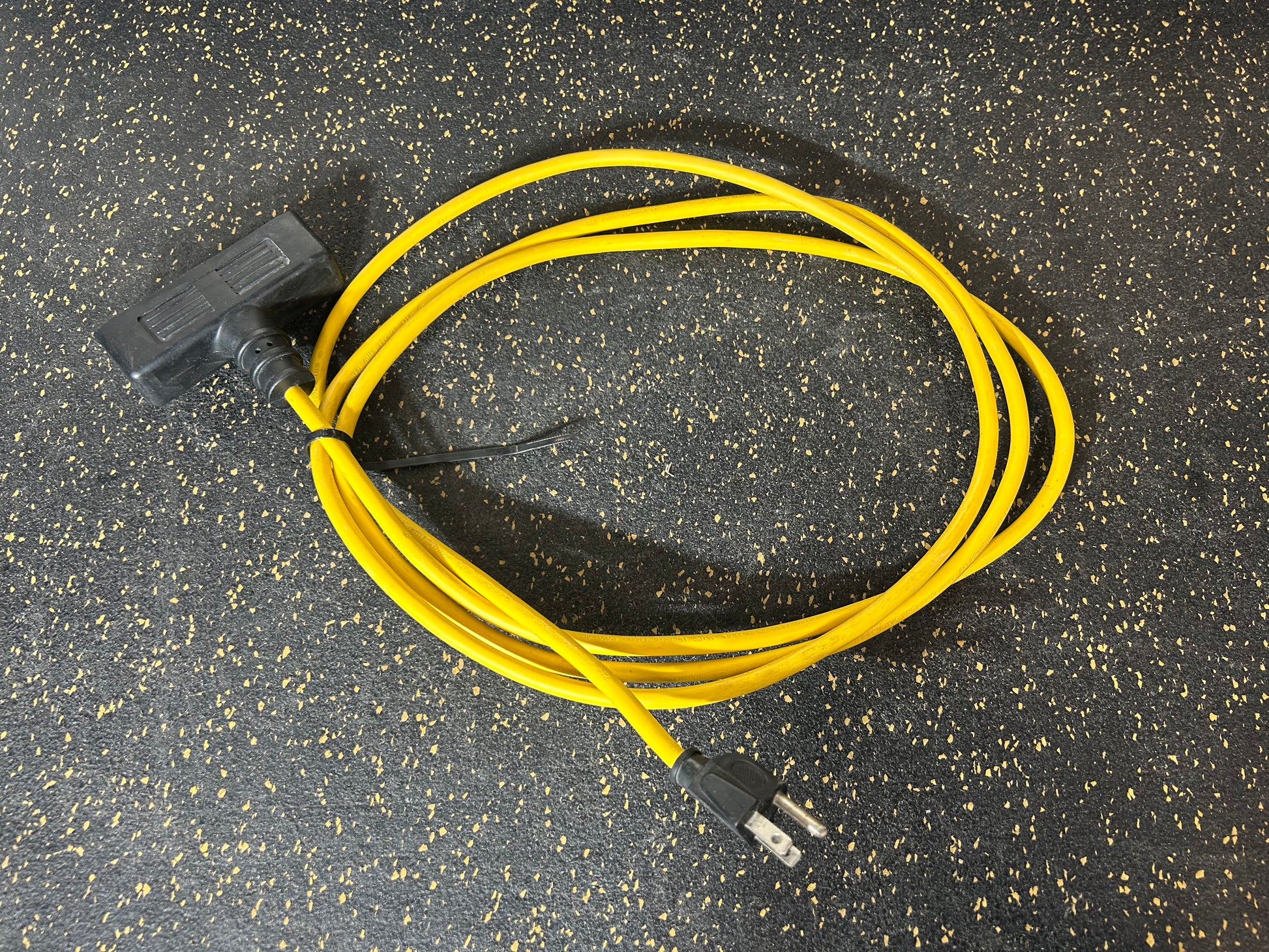 8-Foot Triple Outlet Extension Cord (3-Prong, 16 AWG)