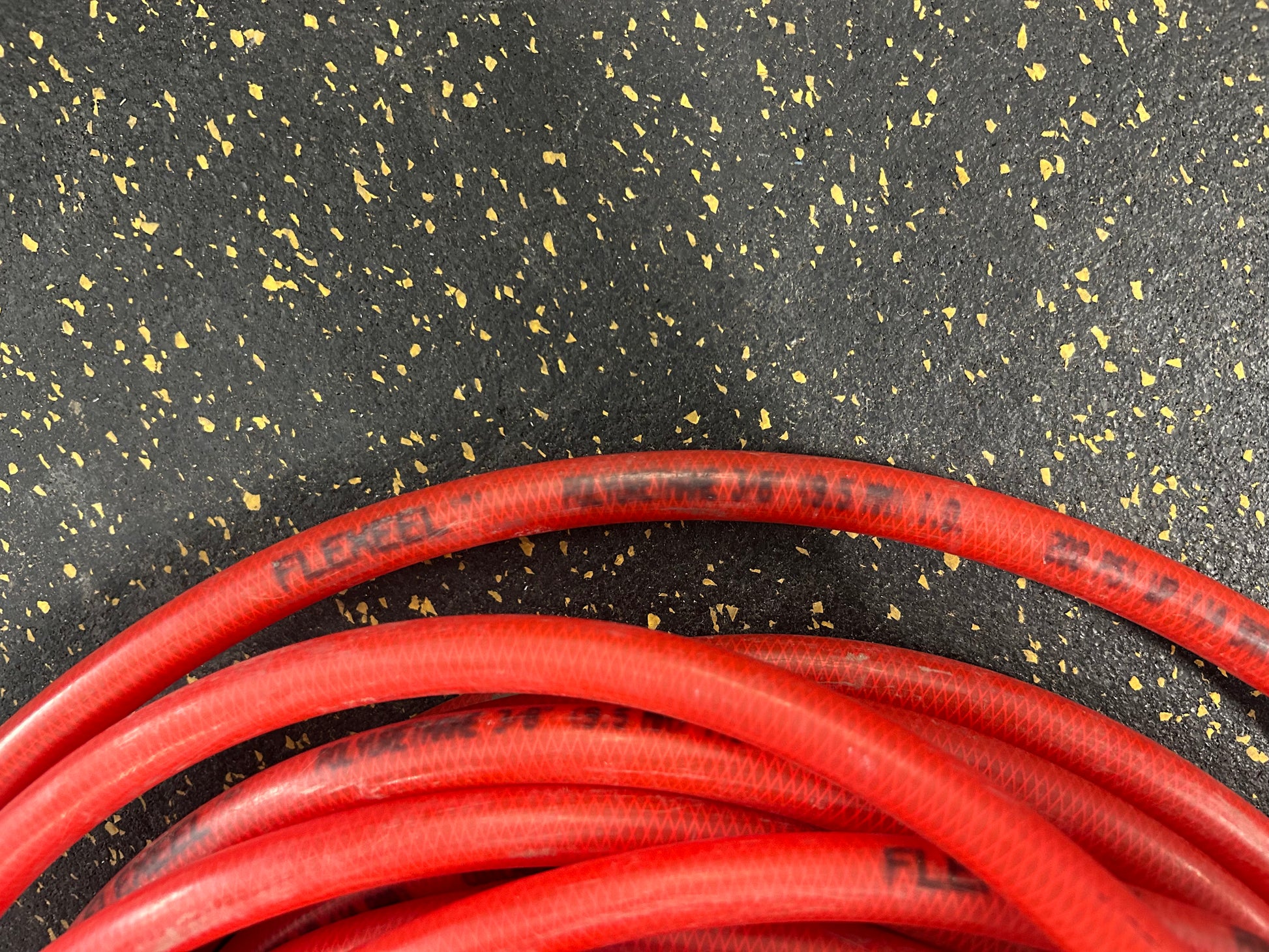 50-Foot Flexeel 3/8” Diameter Polyurethane Air Hose with Male/Female Fittings (200 PSI Working Pressure) – DURABLE 
