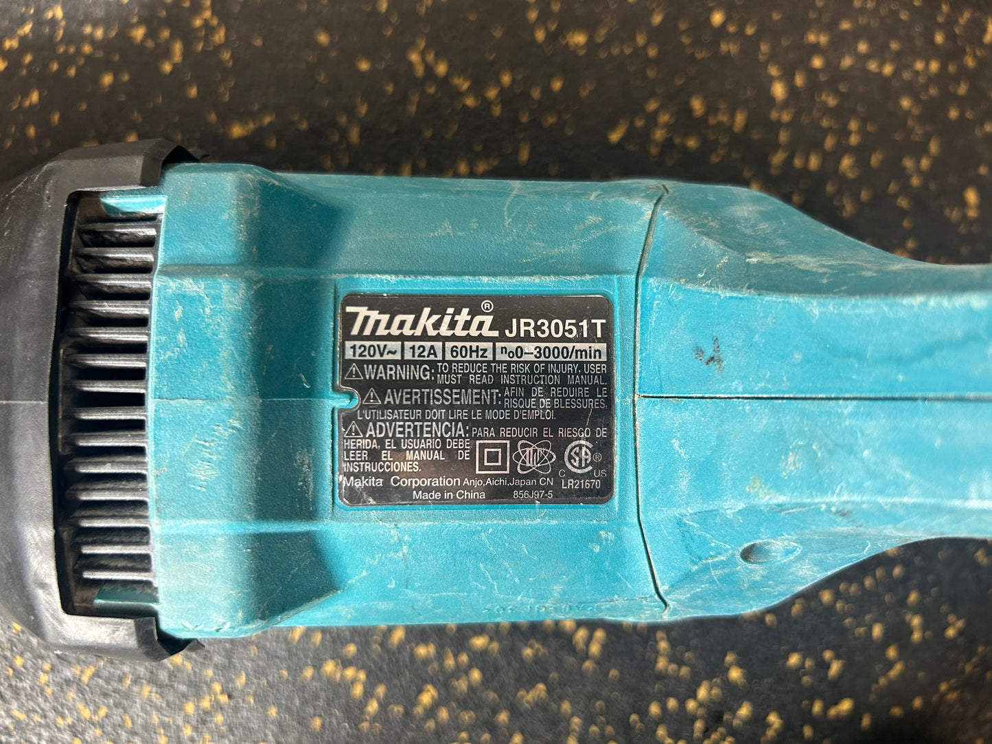 Makita 12-Amp Reciprocating Saw (Sawzall) - Model JR3051T w/ New Milwaukee Multi-Material Wrecker Blade