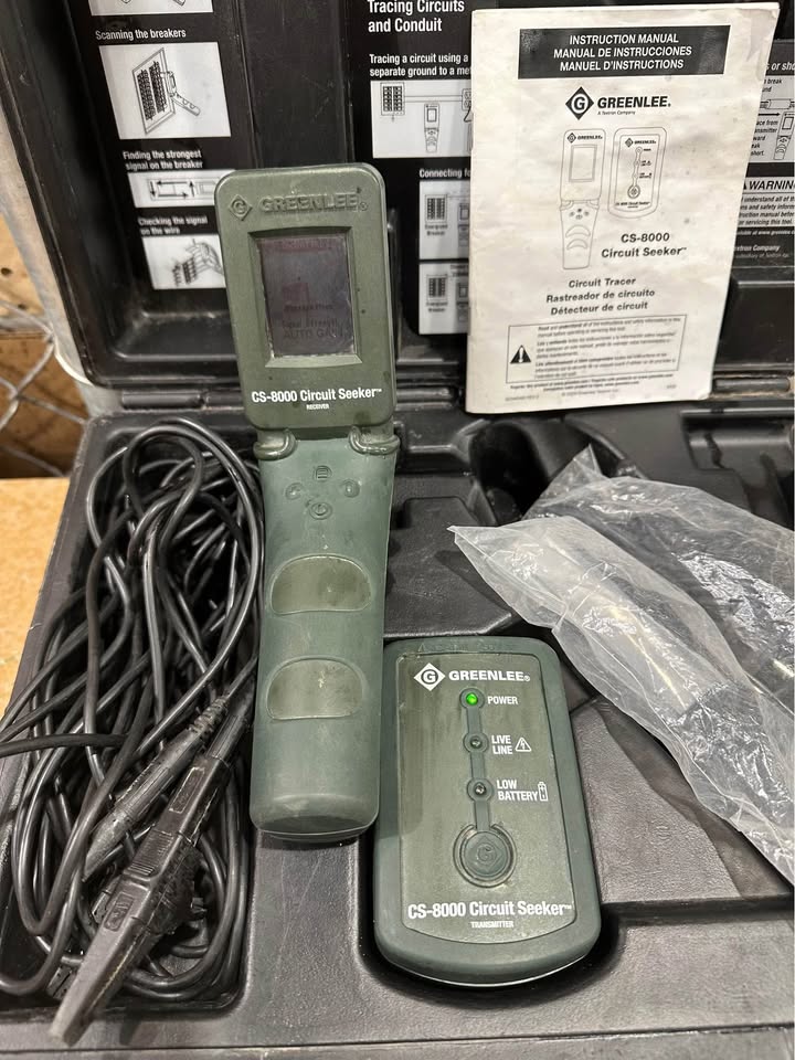 Greenlee CS-8000 Circuit Seeker in Excellent Working Condition with Case