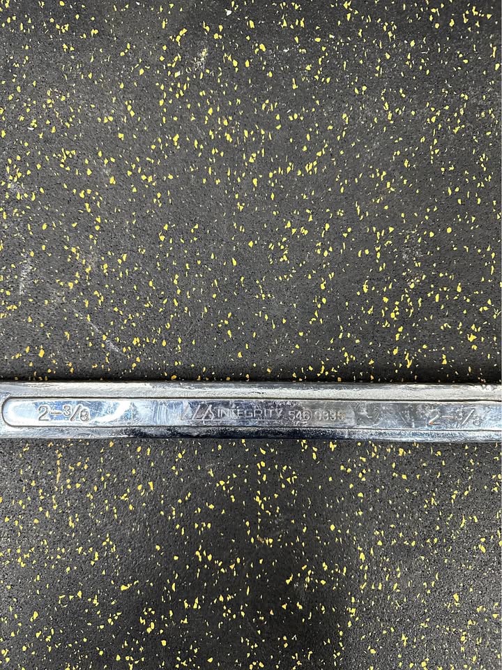 Integrity Tools 2-3/8” Combo Wrench 26”