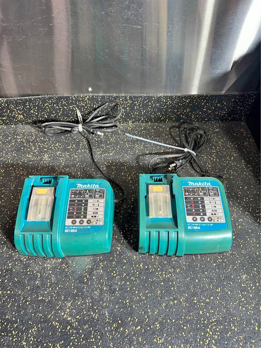 Makita 18V Charger DC18RA