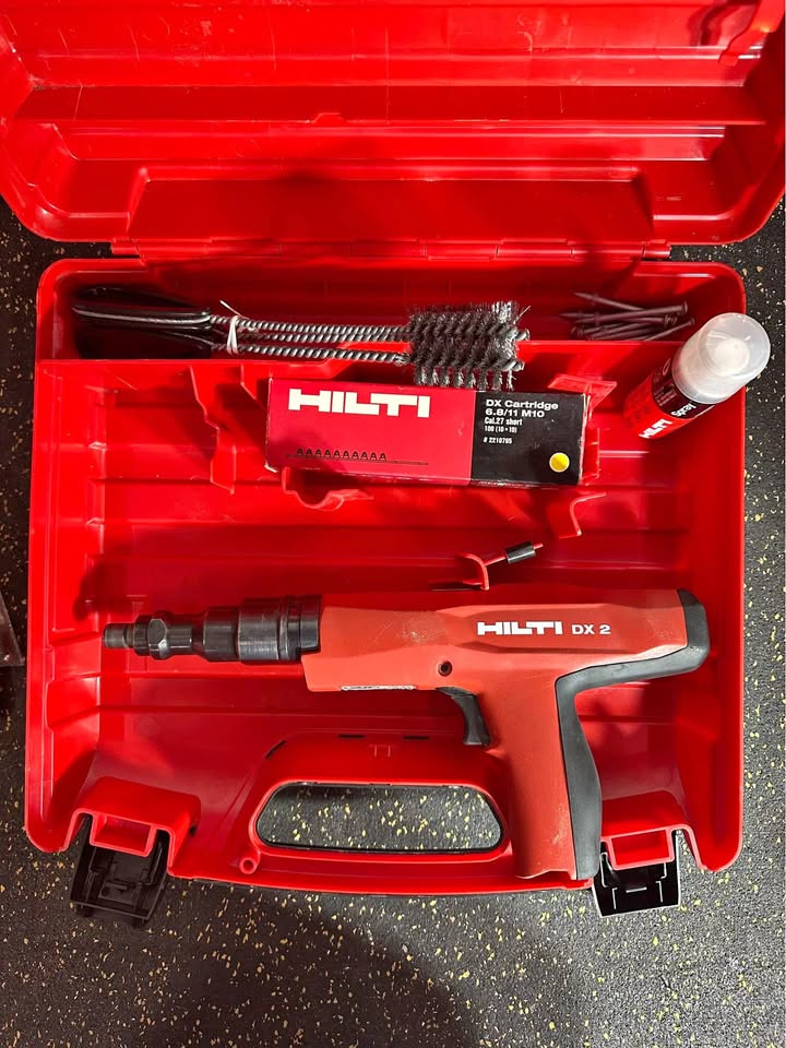 Hilti DX 2 Powder Actuated Fastening Tool with Case and Accessories