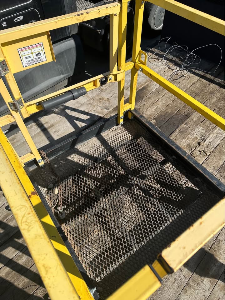 Star Industries 1204C/G 4x4 Man Basket for Forklift/Telehandler - 1,000 lbs Capacity, 4-Person