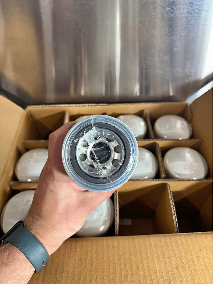 Fleetguard LF3970 Engine Oil Lube Filter Cummins 3937736