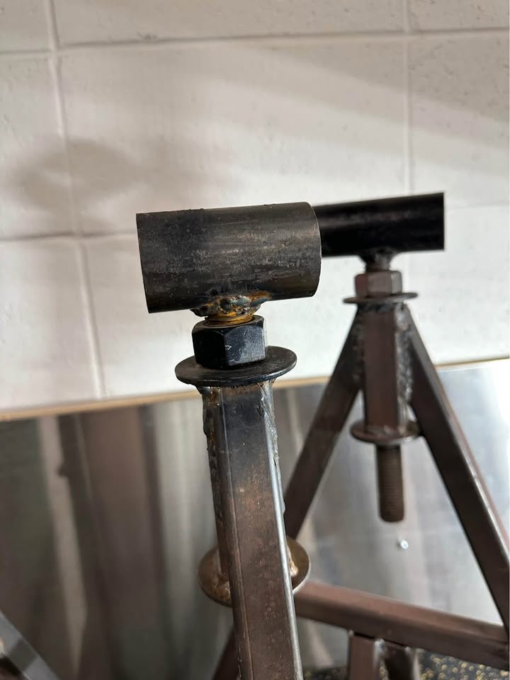 Set of 6 Adjustable Shop Pipe and Material Stands