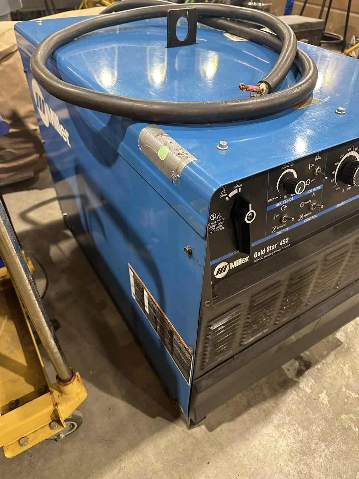 Miller Goldstar 452 Welder